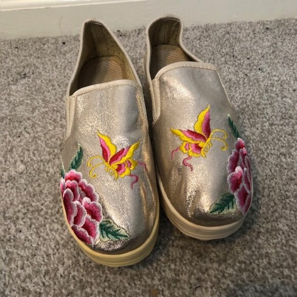 Brash Gold Floral Embroidered Slip-On Flats – Size 8 - Picture 1 of 8
